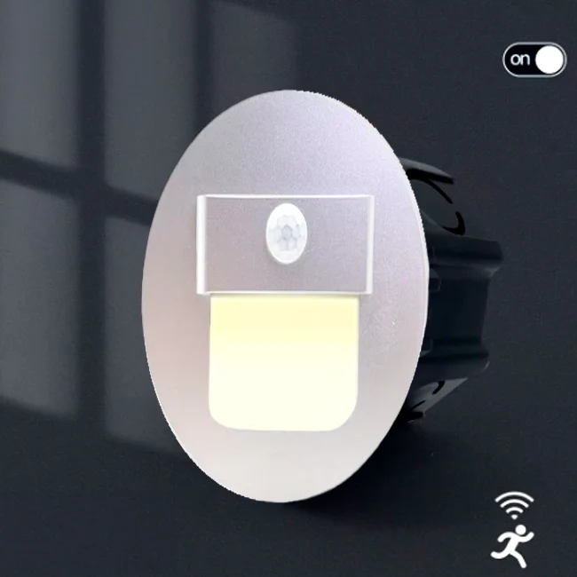 SPOT LUZ GUÍA DE PASO GABRIELA LED ASIMÉTRICO 3W CIRCULAR PLATEADO CON SENSOR DE MOVIMIENTO LUZ CÁLIDA - Image 8