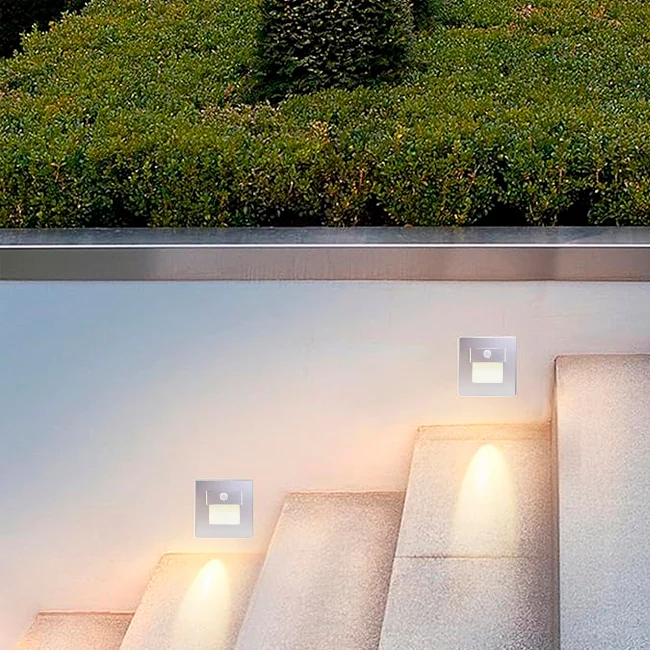 SPOT LUZ GUÍA DE PASO IVONE LED ASIMÉTRICO 3W CUADRADO PLATEADO CON SENSOR DE MOVIMIENTO LUZ CÁLIDA - Image 7