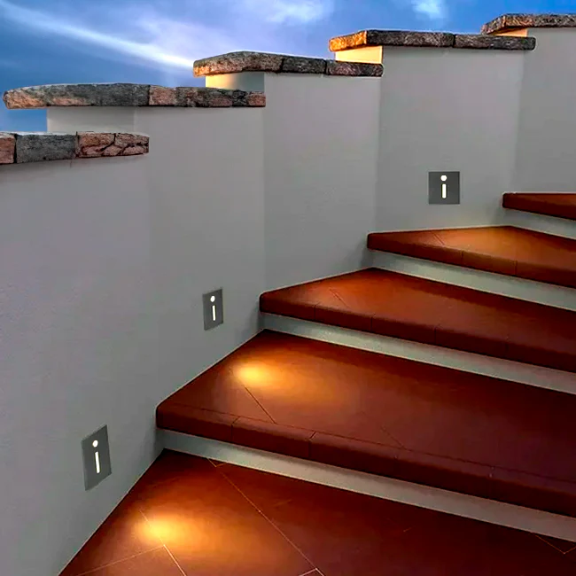 SPOT LUZ GUÍA DE PASO JACQUELINE LED ASIMÉTRICO 3W CUADRADO NEGRO CON SENSOR DE MOVIMIENTO LUZ CÁLIDA - Image 3