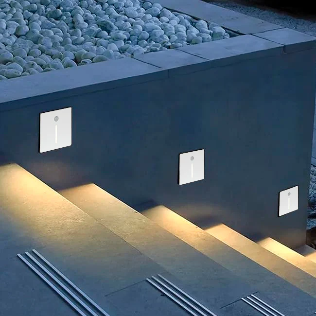 SPOT LUZ GUÍA DE PASO LUANA LED ASIMÉTRICO 3W CUADRADO BLANCO CON SENSOR DE MOVIMIENTO LUZ CÁLIDA - Image 6