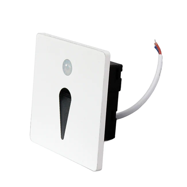 SPOT LUZ GUÍA DE PASO MAITÉ LED ASIMÉTRICO 3W CUADRADO BLANCO CON SENSOR DE MOVIMIENTO LUZ CÁLIDA - Image 8