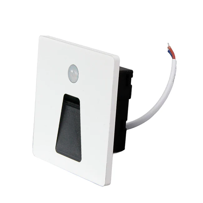 SPOT LUZ GUÍA DE PASO MARCIA LED ASIMÉTRICO 3W CUADRADO BLANCO CON SENSOR DE MOVIMIENTO LUZ CÁLIDA - Image 5