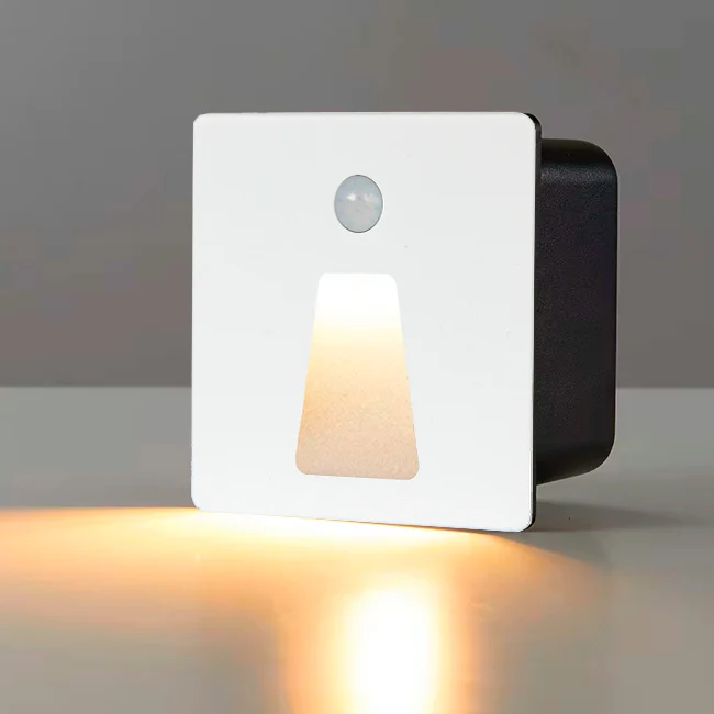 SPOT LUZ GUÍA DE PASO MARCIA LED ASIMÉTRICO 3W CUADRADO BLANCO CON SENSOR DE MOVIMIENTO LUZ CÁLIDA - Image 6