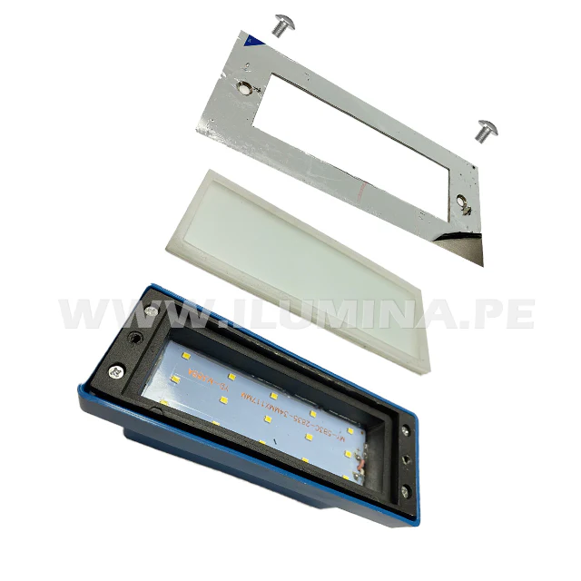 SPOT LUZ GUÍA DE PASO DE ESCALERA CON REJILLA MODELO GRANDE LUZ CÁLIDA - Image 7