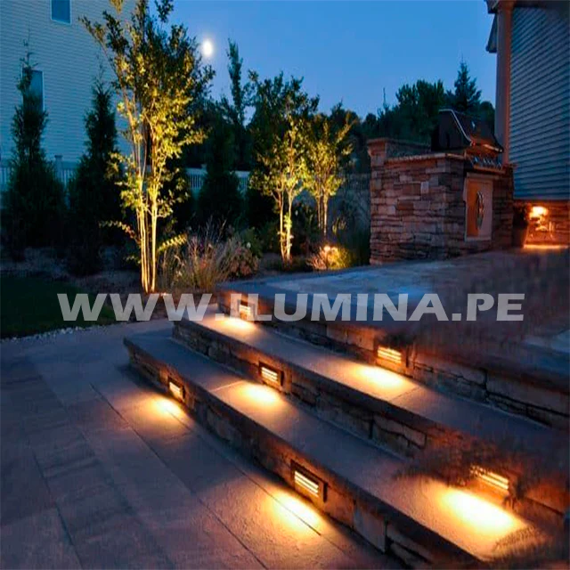 SPOT LUZ GUÍA DE PASO DE ESCALERA LED CON REJILLA MODELO PEQUEÑO LUZ CÁLIDA - Image 3